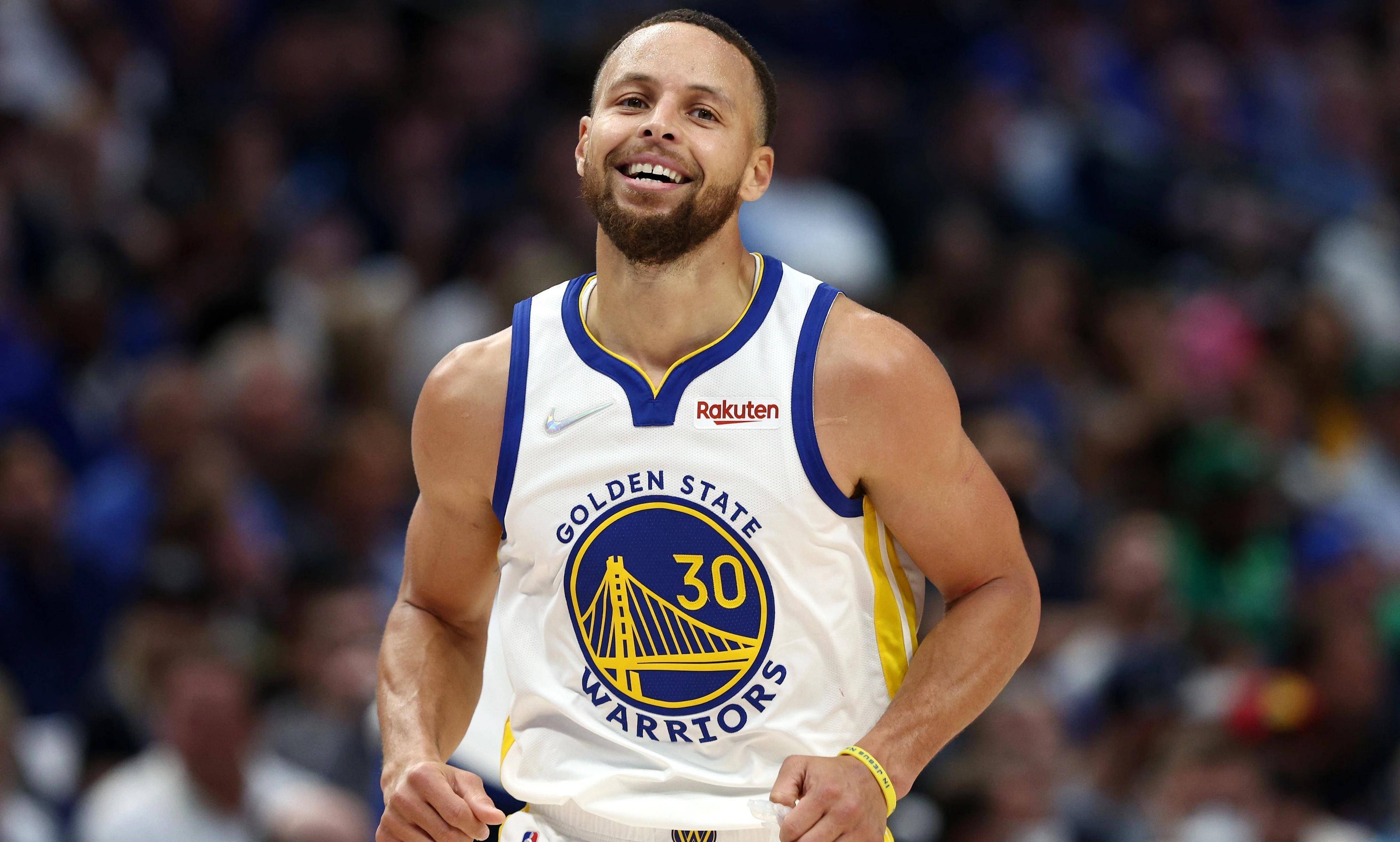 NBA球星再次获得篮球赛事冠军，强劲表现令人惊叹